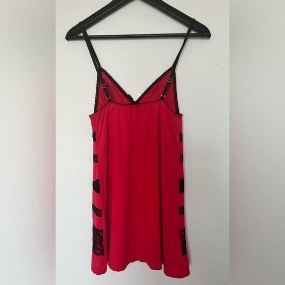 Victoria’s Secret mini slip - Picture 3 of 5